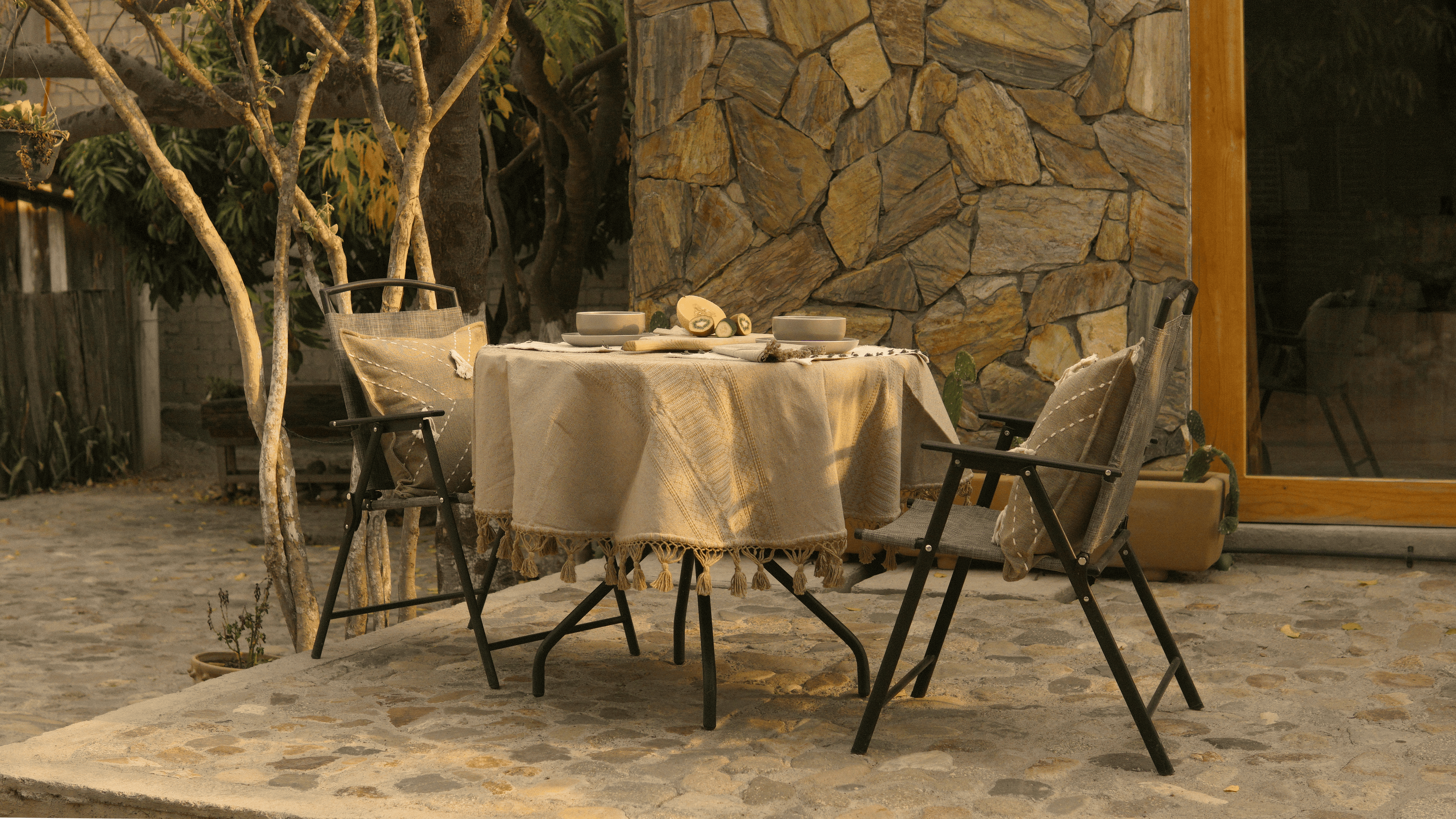 decoracion de interiores, diseño de interiores, home decor, manteles, artesanal, algodon, interior design, home design, artisanal, cotton, interior decor, teotitlan, oaxaca, mexico, comedor, mesa, dining room, cojines, cushion, camino de mesa, table runner, colcha, tablecloth, servilletas, napkins, placemats